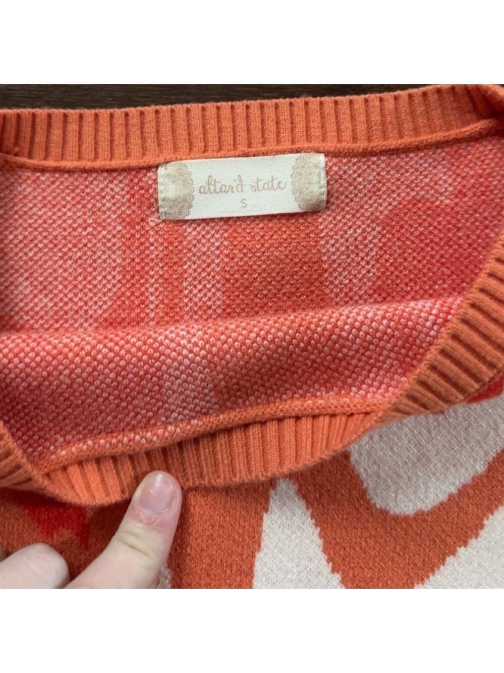 Altar’d State-orange and cream cropped sweater-size S-EUC - Picture 4 of 5